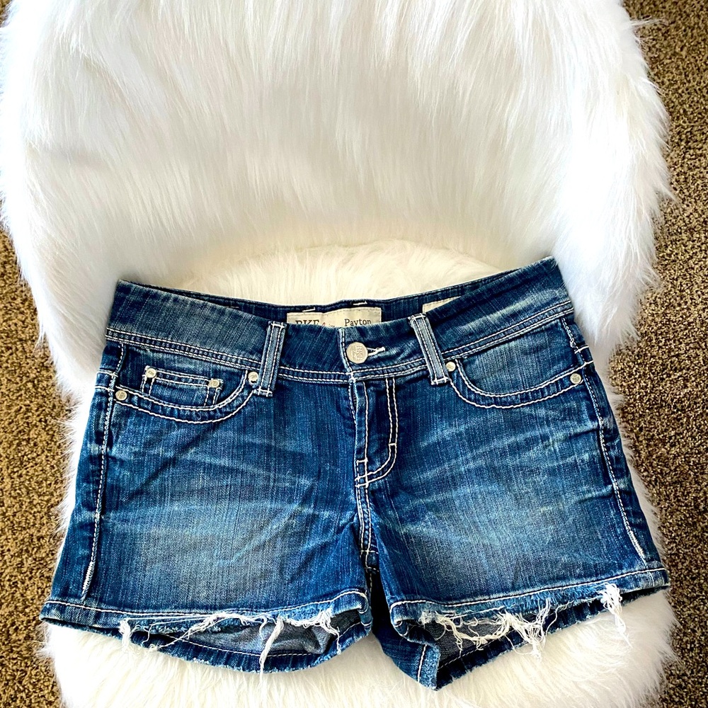 Buckle shorts